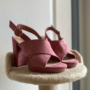 ~ chunky pink platform heels ~
